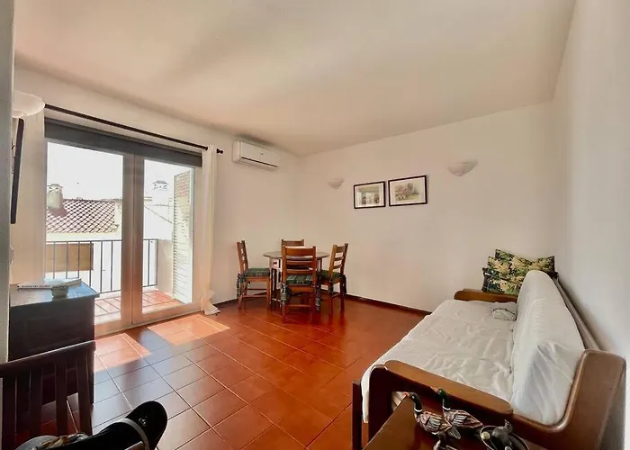 1bedroom Duplex Apartment *
